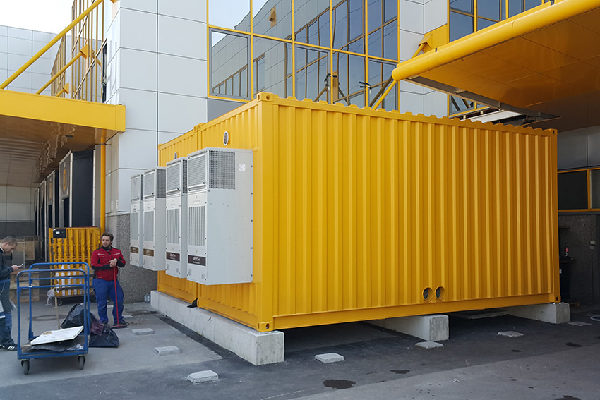 container data center